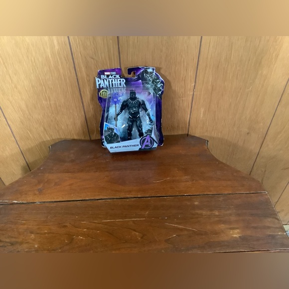 Marvel Black Panther Figure - Black and Silver - Picture 1 of 2